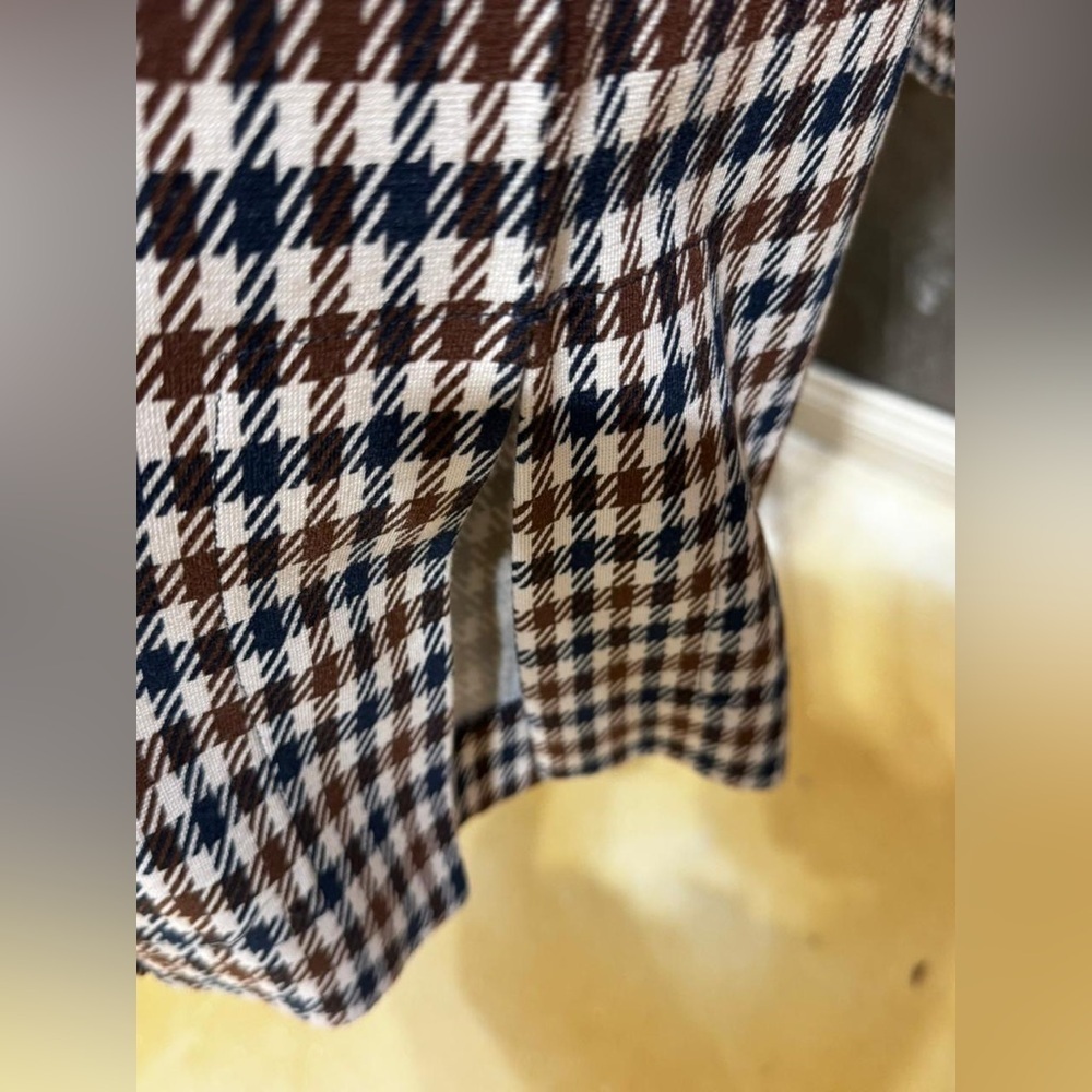 Baum und pferdgarten brown checkered strechy flair Pants size M NWOT - Picture 2 of 11